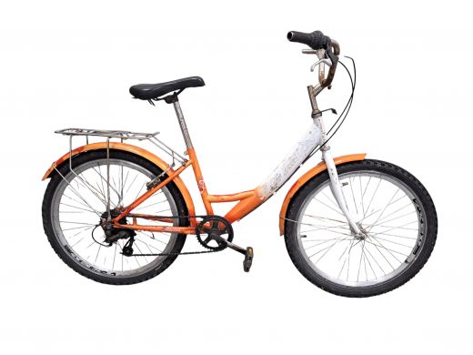 Nav norādīts Stella