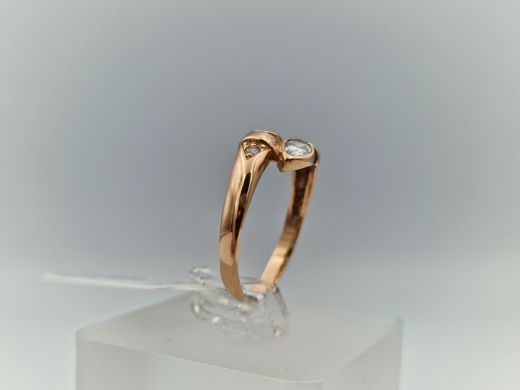 Золотое кольцо с цирконом, 2.1 г, разм. 17