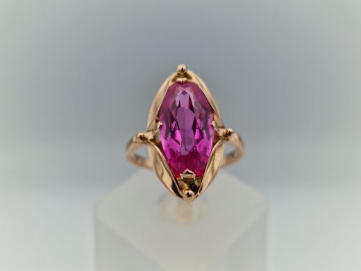 Zelta gredzens ar koraļļi, 4.27 g, izm. 18.5