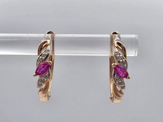 Gold earrings with ruby, 1.95 g