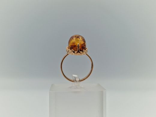 Zelta gredzens ar dzintaru, 4.69 g, izm. 17.5