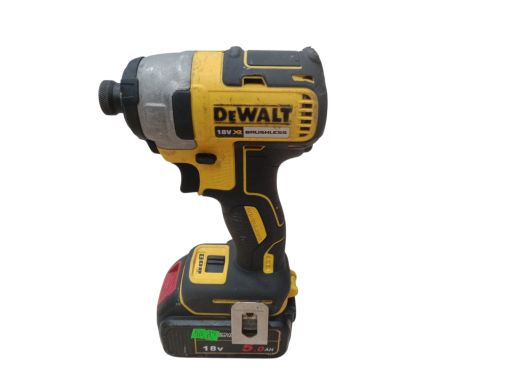DeWALT Dcf887