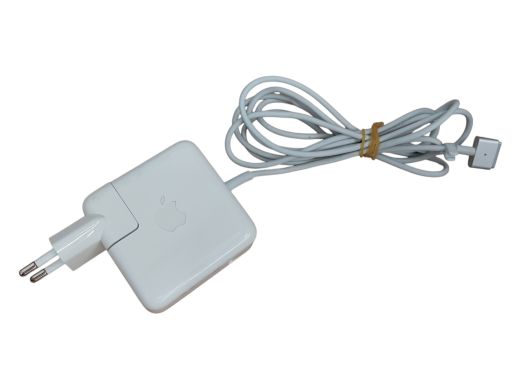 Apple Macbookair 13-Inch 4 gb