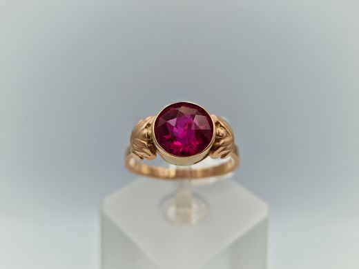 Zelta gredzens ar koraļļi, 3.54 g, izm. 18