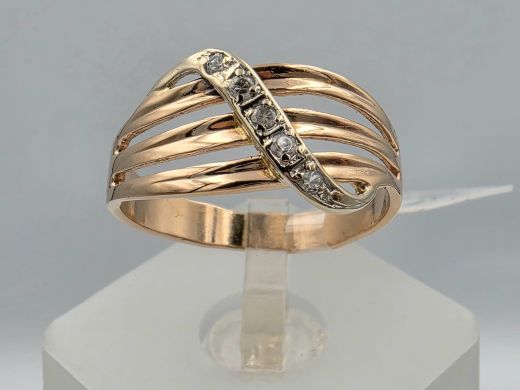 Gold ring with zircon, 3.11 g, size 17.5