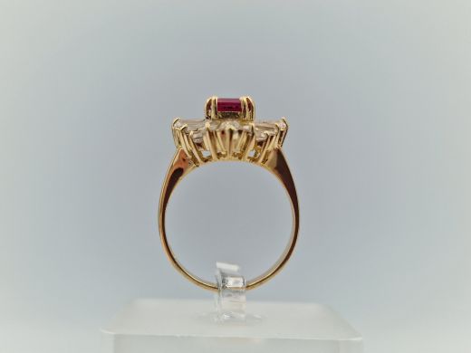 Zelta gredzens ar cirkoniju, 6.28 g, izm. 17