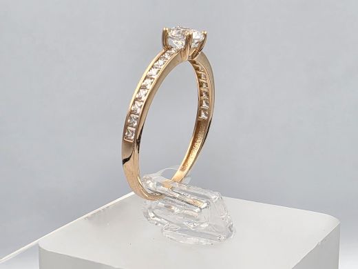 Gold ring with zircon, 1.30 g, size 17.5