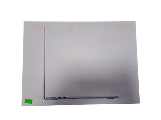 Macbook A3240 256 gb