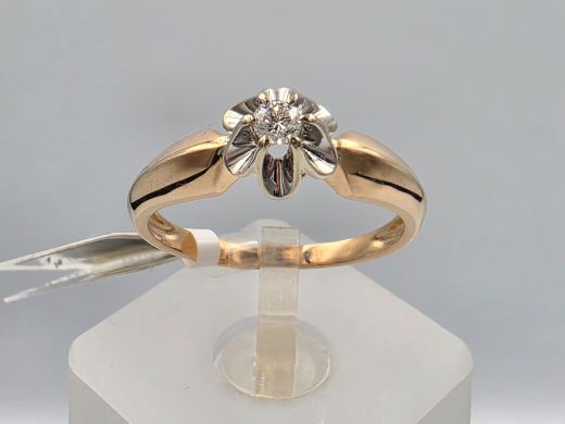 Gold ring with diamond, 3.08 g, size 18