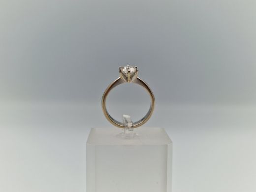 Золотое кольцо, 3.88 г, разм. 17.5