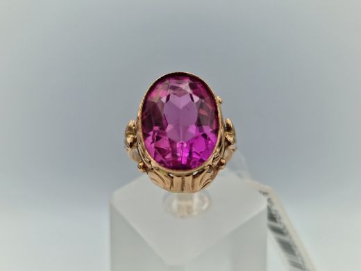 Zelta gredzens ar koraļļi, 6.61 g, izm. 17.5