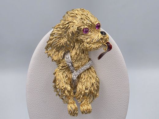 Gold brooch with ruby, 16.00 g