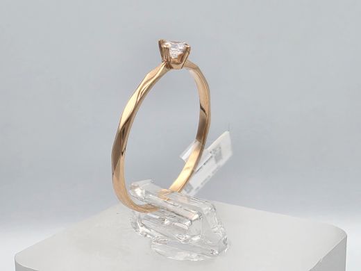 Gold ring with zircon, 0.89 g, size 17