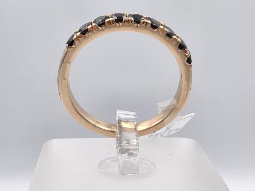 Gold ring with zircon