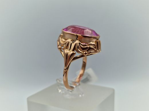 Zelta gredzens ar koraļļi, 6.33 g, izm. 18