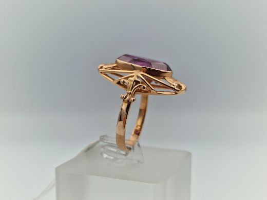 Zelta gredzens ar koraļļi, 4.83 g, izm. 18