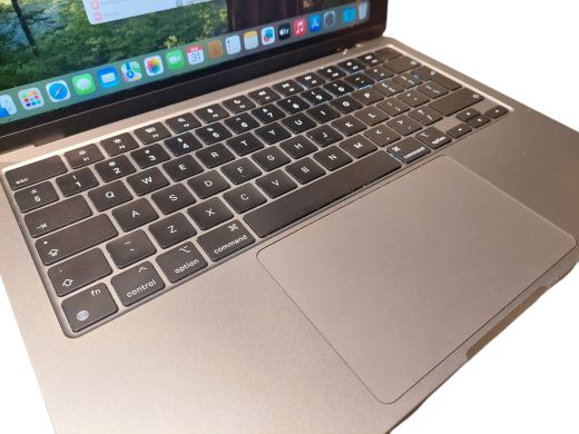Apple (2022) MacBook Air 256 Gb