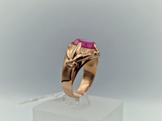 Zelta gredzens ar koraļļi, 7.05 g, izm. 18