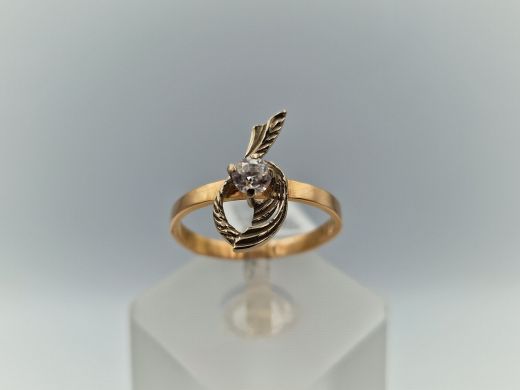 Золотое кольцо с цирконом, 2.16 г, разм. 17.5