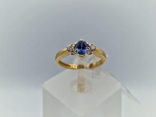 Zelta gredzens ar briljantu un safīru, 2.71 g, izm. 15.8