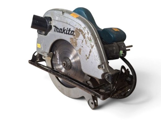Makita 5704R