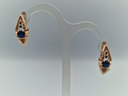 Золотые серьги с кораллом, 3.45 г