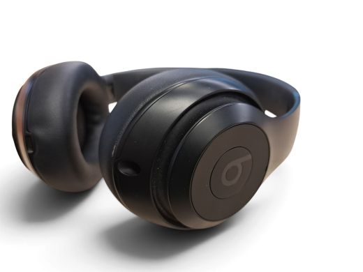 Beats Studio Pro