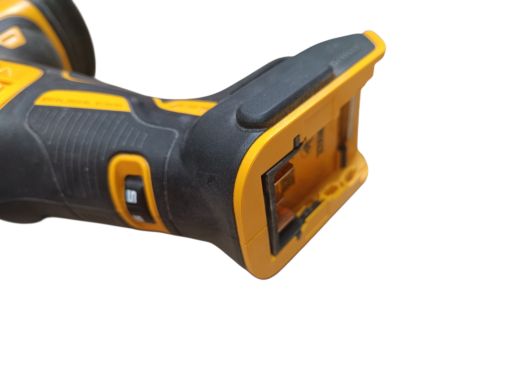 DeWALT Dcs335