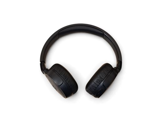 JBL Tune 670Nc