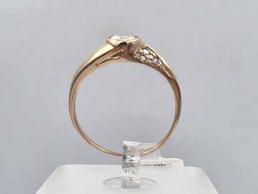 Gold ring with zircon, 2.43 g, size 18.5