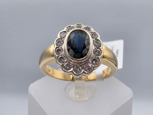 Gold ring with diamond and sapphire, 4.96 g, size 17.5