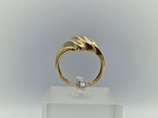 Zelta gredzens ar briljantiem, 3.76 g, izm. 17