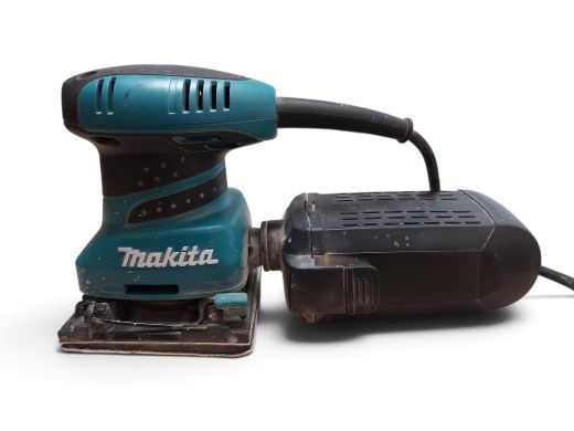 Makita Bo4555
