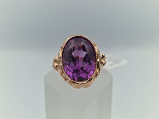 Zelta gredzens ar koraļļi, 6.54 g, izm. 18.5