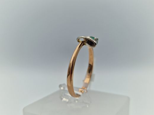 Zelta gredzens ar smaragdu, 2.19 g, izm. 18.5