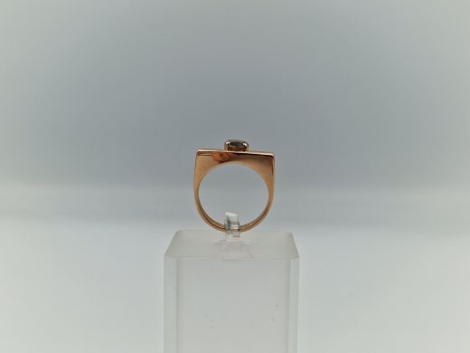 Zelta gredzens ar topāzu, 4.71 g, izm. 17