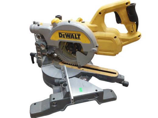 Dewalt DC777 