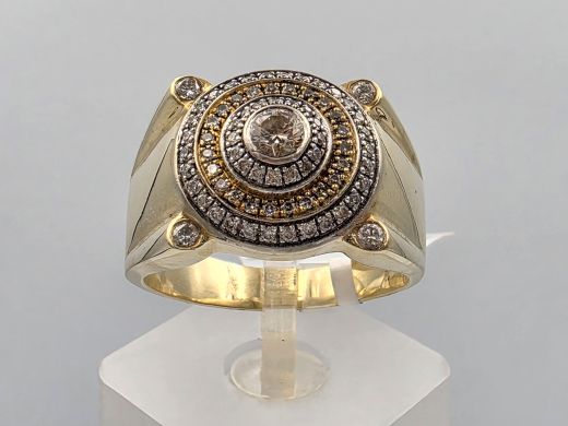 Gold ring with diamond, 11.73 g, size 21.5