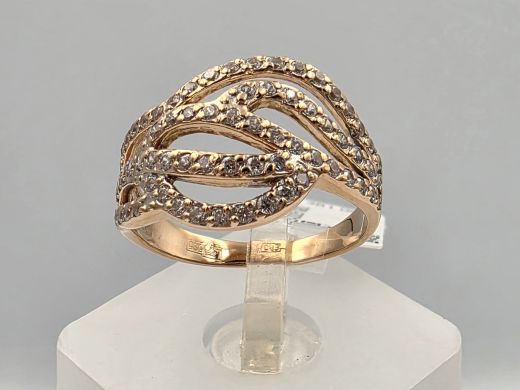 Gold ring with zircon