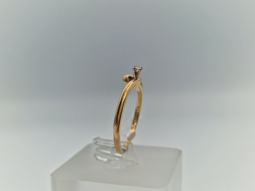 Zelta gredzens ar briljantu, 1.81 g, izm. 17.4