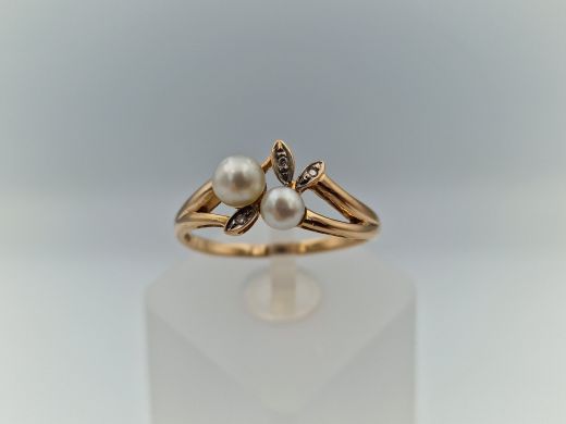 Zelta gredzens ar briljantu un peridotu, 2.41 g, izm. 19