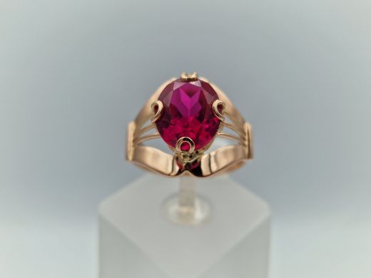 Zelta gredzens ar koraļļi, 6.93 g, izm. 18