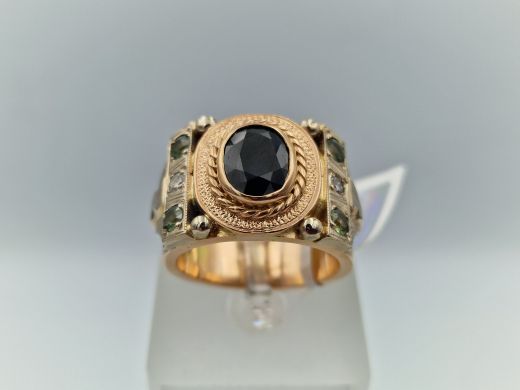 Золотое мужское кольцо с бриллиантами и сапфирами, 30.38 г, разм. 21