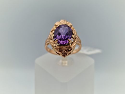 Zelta gredzens ar koraļļi, 4.08 g, izm. 15.8