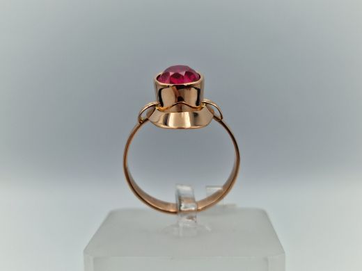 Zelta gredzens ar koraļļi, 4.42 g, izm. 19