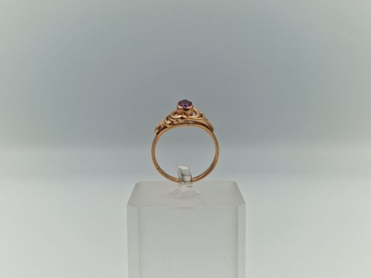 Золотое кольцо с кораллом, 2.72 г, разм. 17