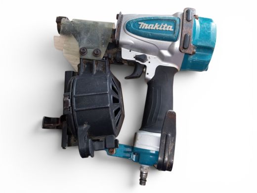 Makita An454