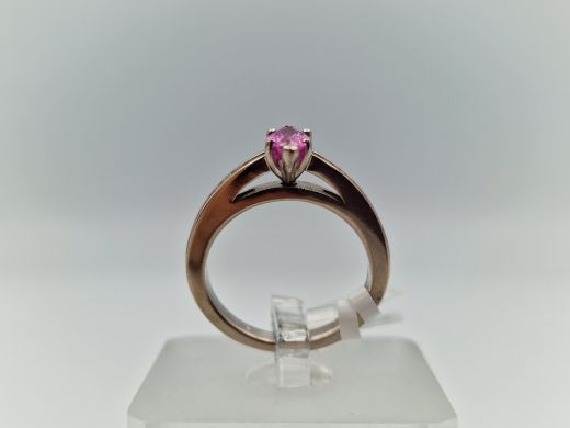 Zelta gredzens ar briljantu un safīru, 5.11 g, izm. 16