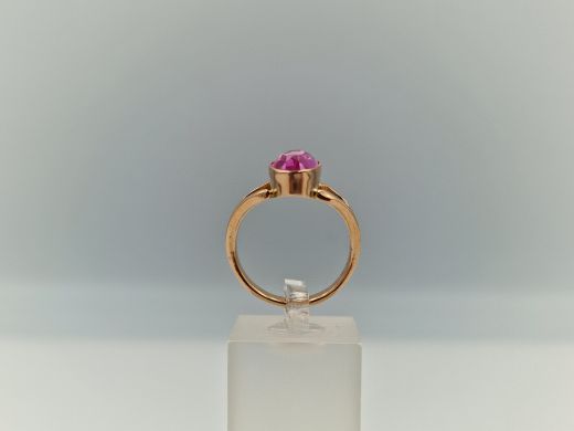 Zelta gredzens ar koraļļi, 5.67 g, izm. 18