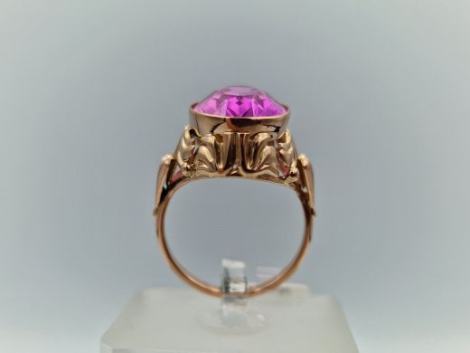 Zelta gredzens ar koraļļi, 6.33 g, izm. 18